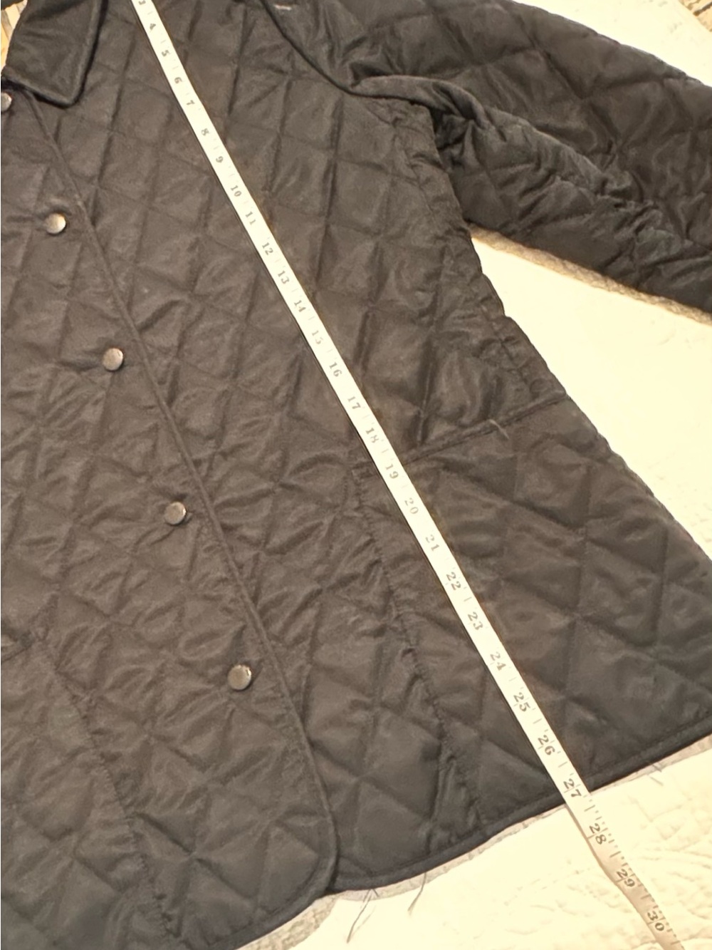 Burberry quilted jacket in Women's size M in Great Condition - Picture 12 of 14